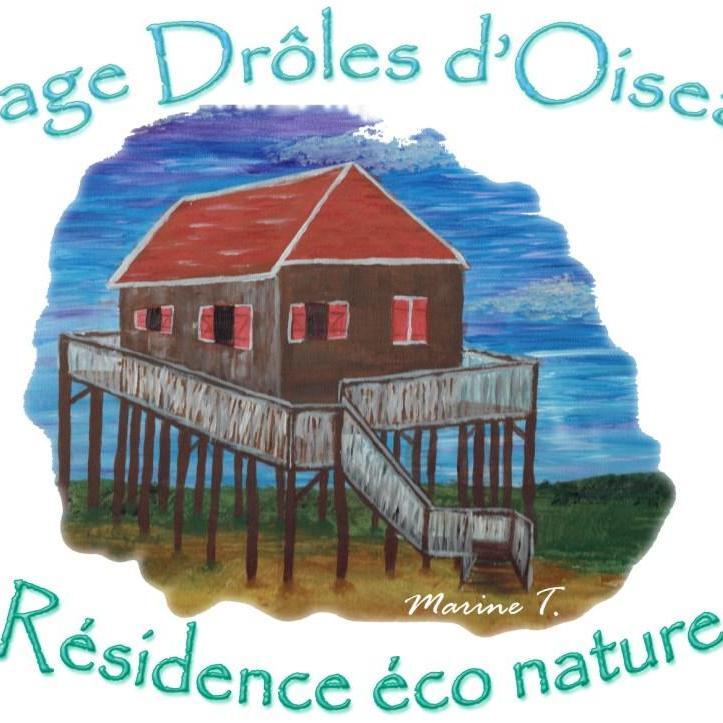 Au cœur du Bassin d’Arcachon, 20 locations du studio au T5. Résidence éco nature avec espace aquatique (piscine, jacuzzi), serre à Papillons vivants en liberté.