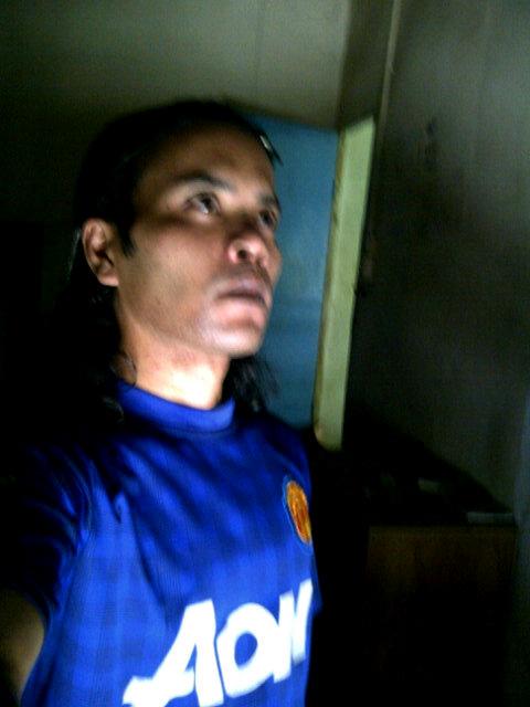 apdal01's profile picture. Biar lah cinta ini membeku dalm hati yg paling dalem