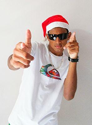 Quem conhece um sorriso de verdade, sabe que nem todo palhaço é feliz. 