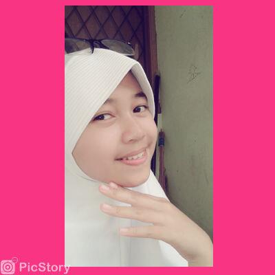 LuthfyPutriana's profile picture. Just Apple♪