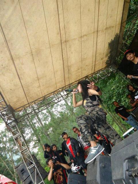 ♥ ANANDA PUTRI♥♥♥ tian septian ♥