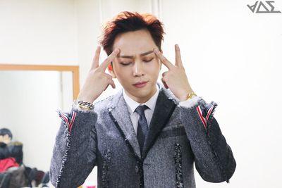 MyHeart_JH's profile picture. [140215 ~ ing ] (w.Betty) 마하 (MyHeart) 경찬대 심장전문센터 흉부외과 전문의 용준형 (36) 팬 호칭 : 하트 :: 싱크 별글 ::                                         내 예쁜이 옆.