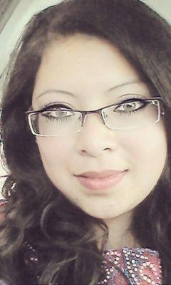 UzBrenda's profile picture. 