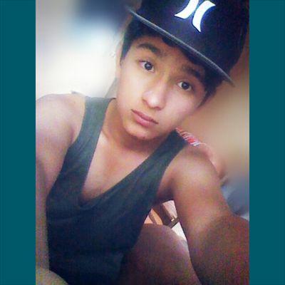 Hola soy David Navarroツ Tengo 14 años! Vivo en Costa Rica..Follow me and Follow!♡ Nos llevaremos bien♡