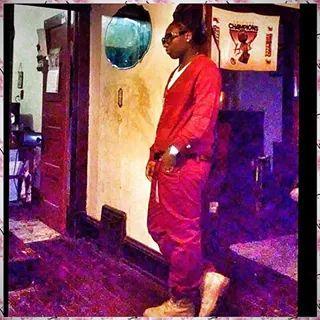 Get Money Nvr Sweat Ova A Hoe Just Dicked These Bitches Down N Get Moe Get Moe     #StudLife