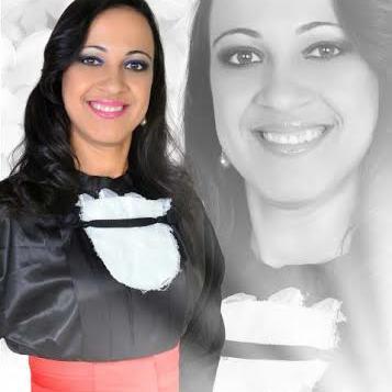 Professora - Graduada em Pedagogia