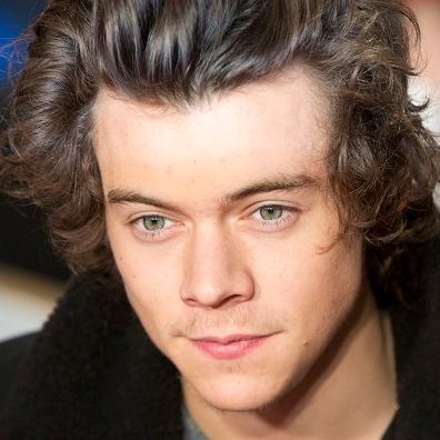 SariEdwardStyle's profile picture. 