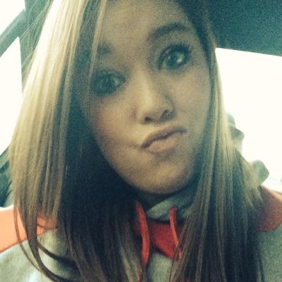 AllieHolson's profile picture. I only did this to get on the big screen(;