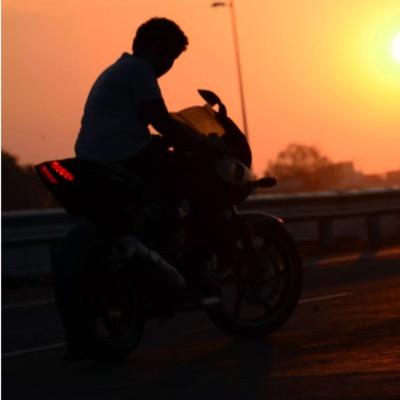 | fun lover | SRMite| sweet 18 | bike lover | photography | shopoholic | single | cars❤️| fb: Mohamed Riyasudeen | Instagram: riyasrj_29 |