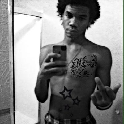 quezbutt's profile picture. 