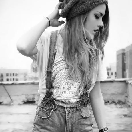 httpshxrper's profile picture. × 16 × Slytherin× Hija de el ministro de magia @TheMinisterOwll × Pintar ×