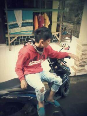 ITS ONLY BLUES ALWAYS MAKE ME FEEL ALIVE