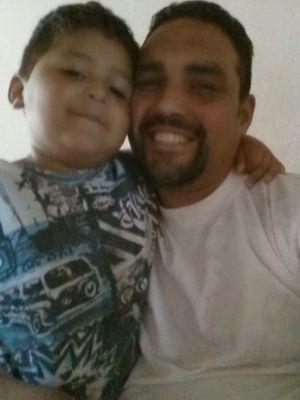 CASADO, PADRE DE 3 HERMOSOS HIJOS, VIVO EN PILAR, BUENOS AIRES. ARGENTINA