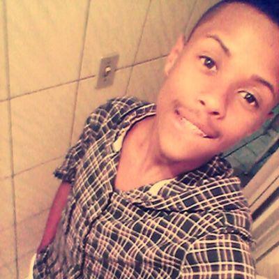 Uma Pessoa Leggal,, Estrovertidida e bem Tooop ...
Segui ai,, SDV kkkk