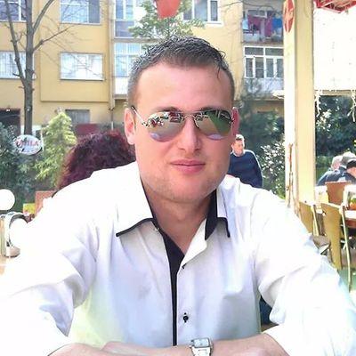 vaybee10's profile picture. 