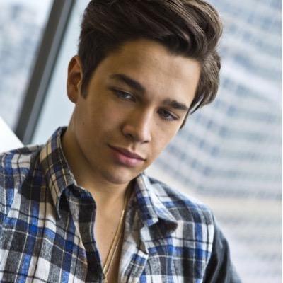 FIRST MAHOMIE PROBLEMS ACCOUNT! If u want a follow back, just ask! Austin follows us!~~ Mahomie since 2011 ~~ I Met him 2/11/12,9/6/14 #BELIEBER #MahomieForLife