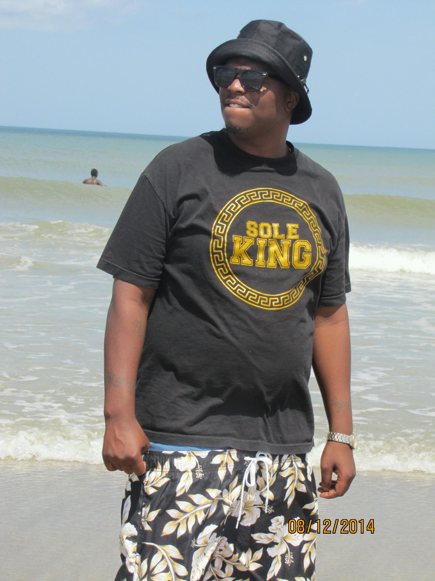 #Photographer I believe in hustle I dont fuck with luck. #solekingvisions