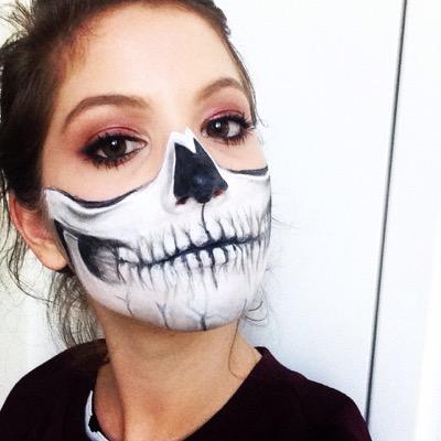 PiquaLilly's profile picture. Junior UX Designer @ Springbok | Facepaint enthousiast