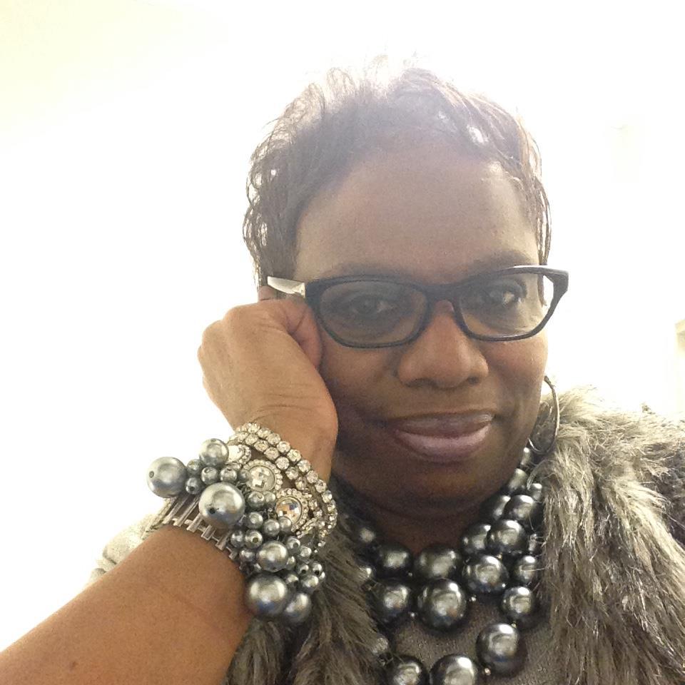 MasterKeyGift's profile picture. Loves cats, Optometrist, Entrepreneur, Home base business, Energy, Making Money & Saving money