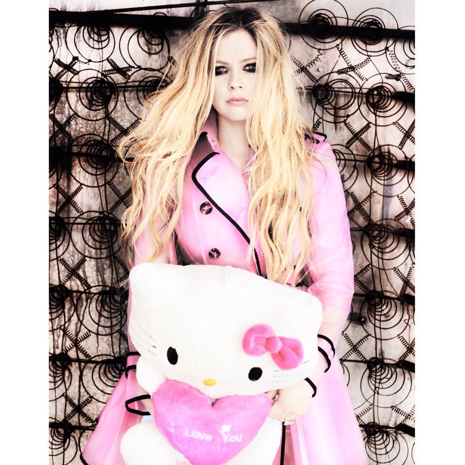 My Idol Avril Lavigne*---* She Is Perfect, ls My Life۵ Little Black Star Forever♥