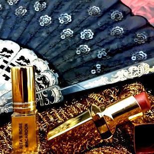 Kimberlylizkenn's profile picture. Classic film lover, Perfumista, and....More to come.