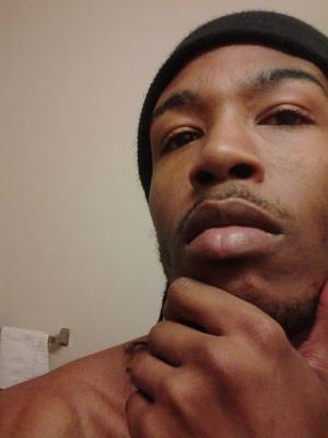 http://t.co/o5Vv0pzuC3 http://t.co/LNgvfinm00 mbarnes739@gmail.com HOT R@B ARTIST ON MY WAY FUCK WIt ME