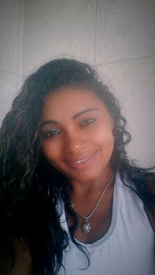 Morena recifence aguariana 23 aninhos mãe de 2 princesas e 1 principe ! apaixonada por pitbull !protegida por Deus ...Psiu ele é Meu @Hlio12
