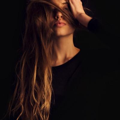 extrachaos_'s profile picture. an expensive queen