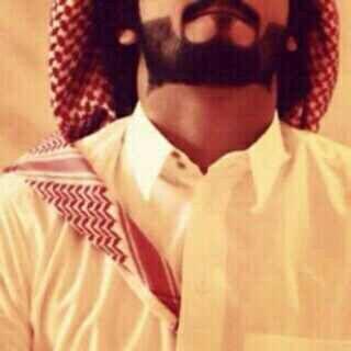 لأننا نهتم شُقِيَت قُلوبنَا وتدّمرت أرَواحُنَا وانتهَى الأمر بِنَا مُتسوّلِين علَى أرصِفَة الصَبر .