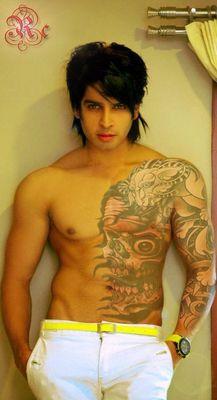 Verified Account Official
© Profile Original & Official
█║▌│█│║▌║││█║▌│║║™
Hi I'm Rahul Chowdary....24 from delhi...Aspring Singer,Actor...