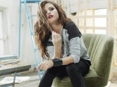 SelenaGPremios's profile picture. Selenator