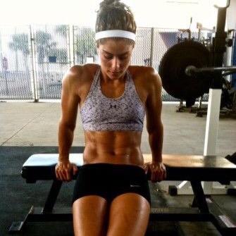 fitnesslifee_'s profile picture. eat clean
train mean
get lean