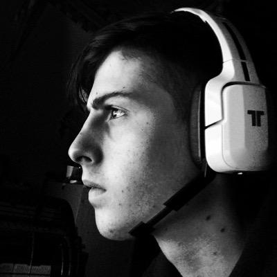 Captian for Selfish Machines eSports. We also have a community team thats always looking for new members. Pubstomper/ SnD God. GT: Maks sM
