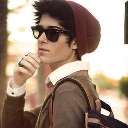 SchneeDiego's profile picture. Modelo, Compositor & Retardado. Since:19/12