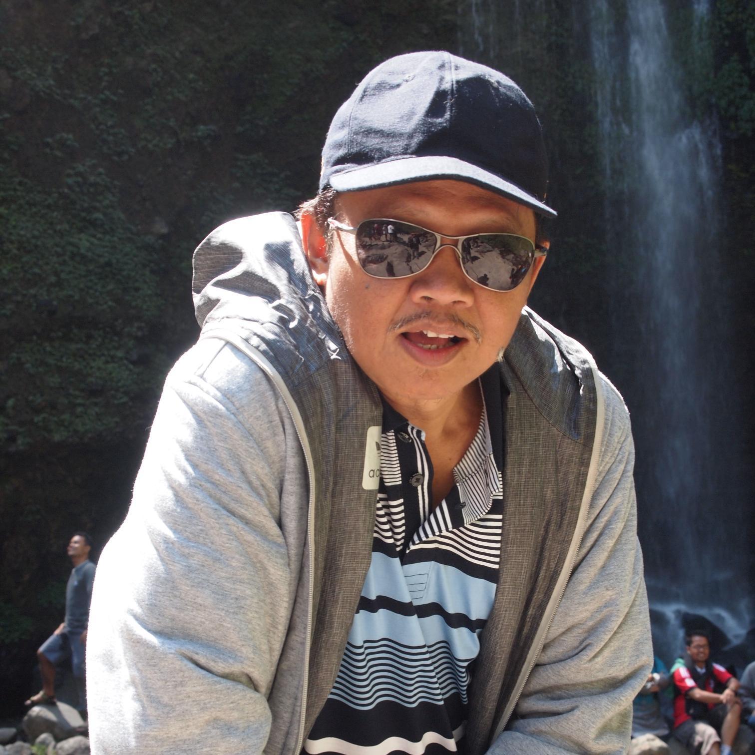 Hidup adalah perjuangan, hasil akhir perjuangan hidup adalah kebahagiaan menemui sang KHALIQ