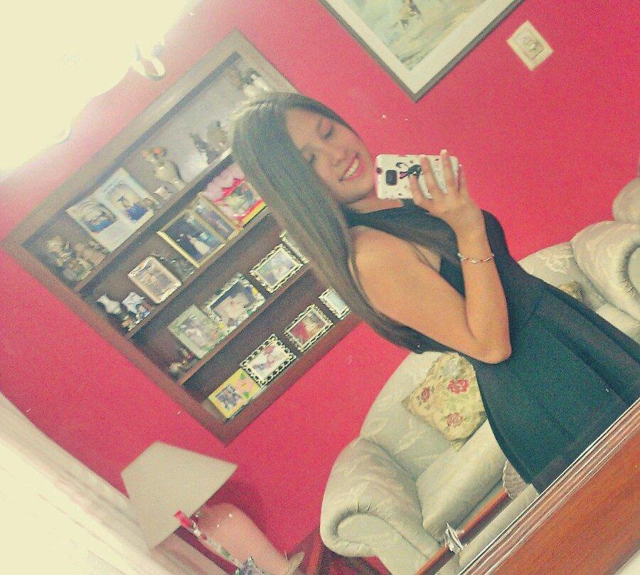Welcome!!(: Follow me, I FOLLOW BACK C: @JustinBieber Te amo!
Nunca olvides tus sueños (: Facebook: http://t.co/10HFnD5L
Amo el arte♥