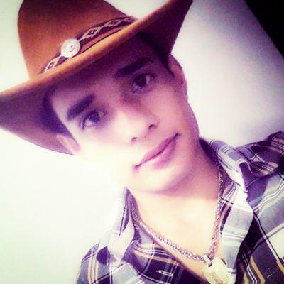 Vai ficar nessa de viver pra agradar os outros? Viva do seu jeito quem quiser que te acompanhe! Snap: jowmartins