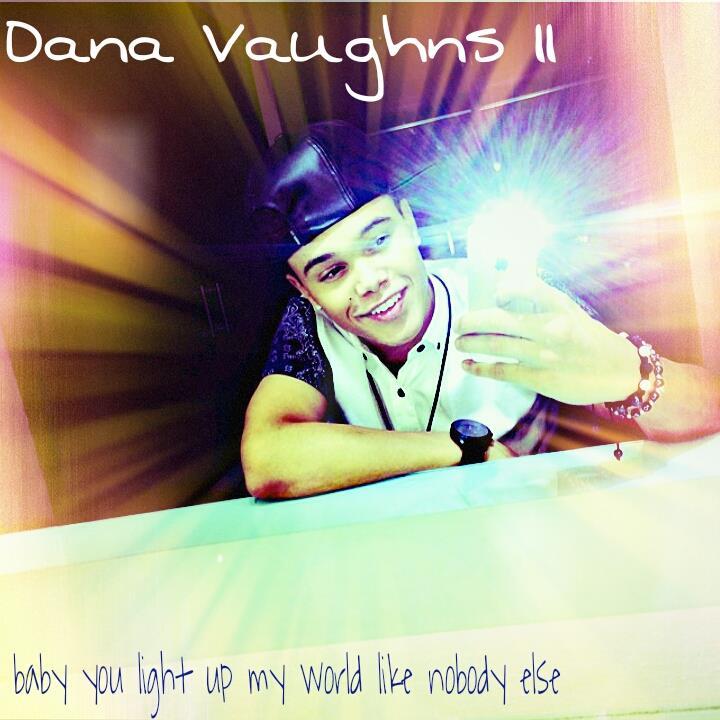 DanaIM5sPenguin's profile picture. This is a fan Twitter for @DanaIM5||My main account is: @RoyalVaughns