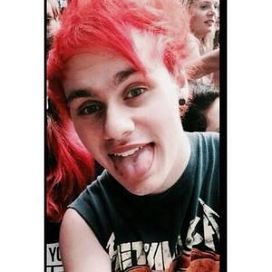 I always freaking out if I see the Face of Michael Gordon Clifford 3