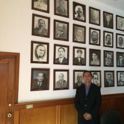Administrador Público de carrera, consultor en seguridad ciudadana, creo en una administración pública eficiente y  en un país bajo una organización ciudadana