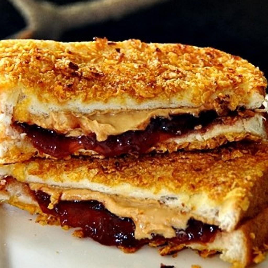 Transform the way you think of the classic PB & J. We've redefined this childhood favorite with fresh ingredients and delectable combinations!