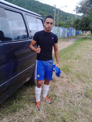 Sin la musica y el futbol la vida solo seria un error