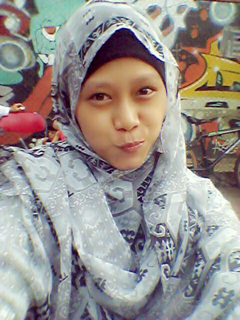 afi_yanie's profile picture. kangen :*