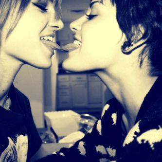 ReTortaaaaa's profile picture. ♀ +♀ =♥ soy re torta aguante la concha||  culos y tetas|| - Iggy Azalea-♥ || love is love /Fake ..