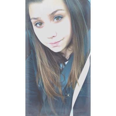 stefani_xvii's profile picture. 