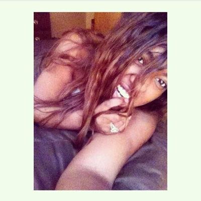 No Need For ahh Bio.. IMA Always be ahh QUEEN even if I Dnt Have ahh Kinq♡