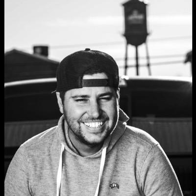 jaronboyer's profile picture. Peer music songwriter.