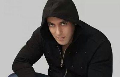 biggest fan of salman khan .i always want to help people if i can .i respect for womens and senior citizens and lots of love to kids