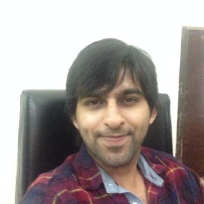 grad from du.
truly into fireworks,
lover of himalayas,
likes adrenaline rush.