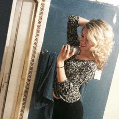 SmokyHillPomsKH's profile picture. Move on and Let go ❤️✊taken by the best !(: